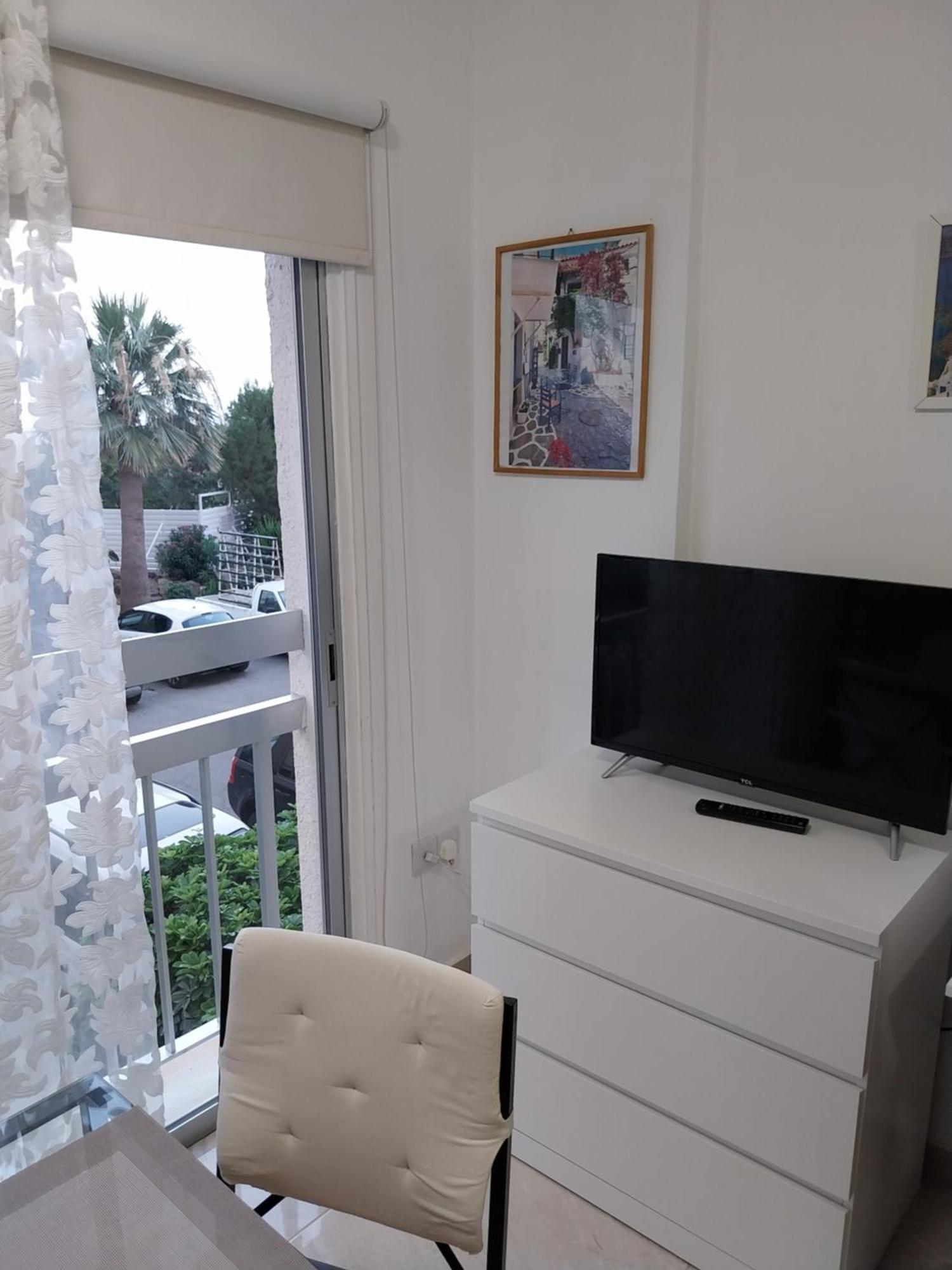 Stelia'S Seagate Studio Apt. Larnaca Eksteriør billede